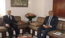 الرئيس الجميّل عرض وسفير تونس الأزمة السياسية والإقتصادية التي يتخبط بها لبنان