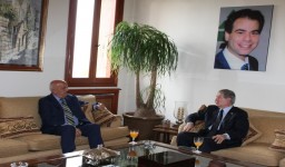 الرئيس الجميّل بحث مع الوزير مقبل في استحقاقات وزارة الدفاع
